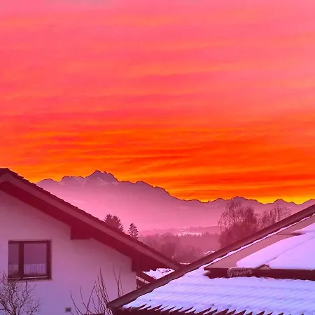 Апартаменты Gemuetliche Maisonette-wohnung Am Chiemsee Грабенштетт