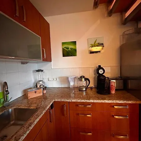 Апартаменты Gemuetliche Maisonette-wohnung Am Chiemsee *